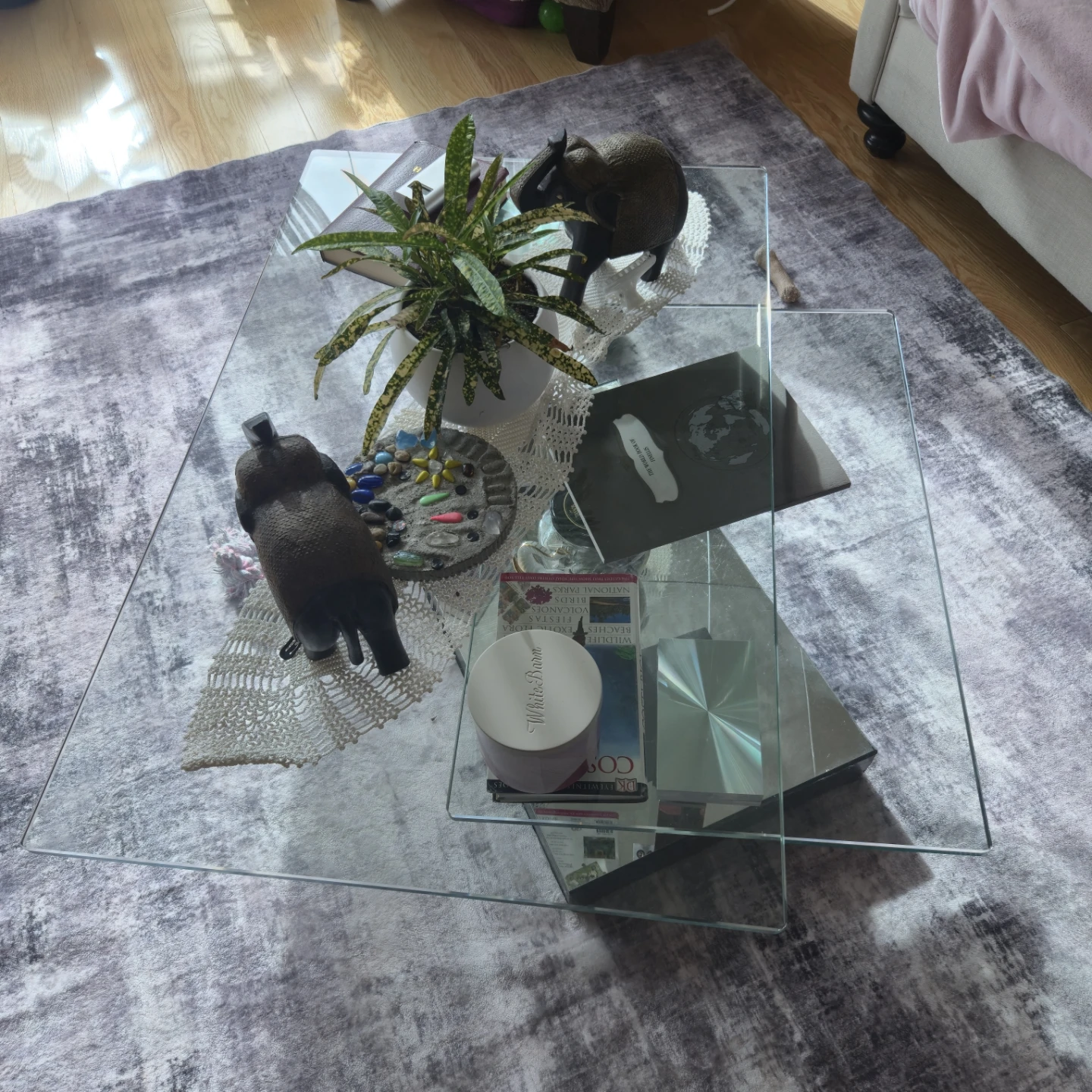 Glass Coffee Table with Geometric Design
