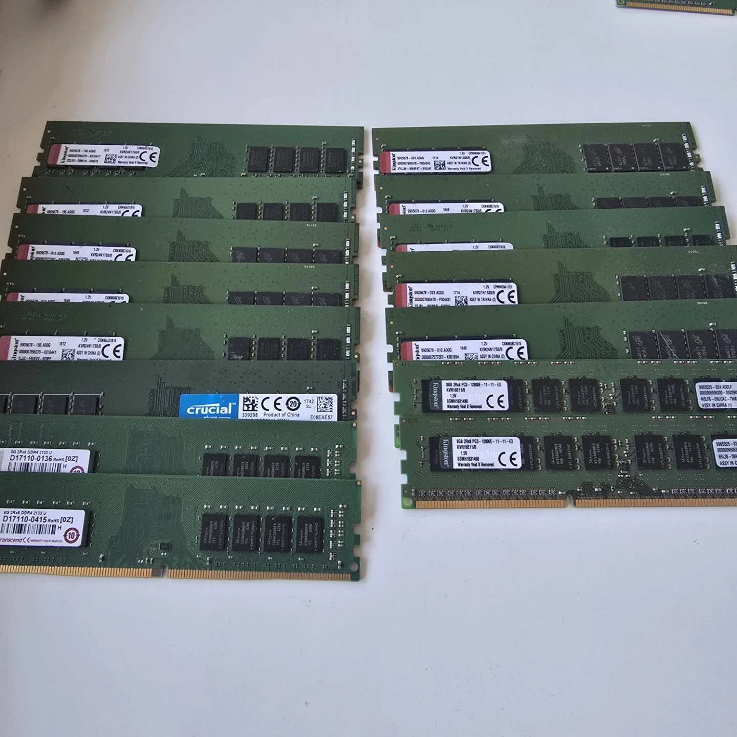 Assorted & Kingstone DDR 4 , 8GB RAM Sticks - photo 2