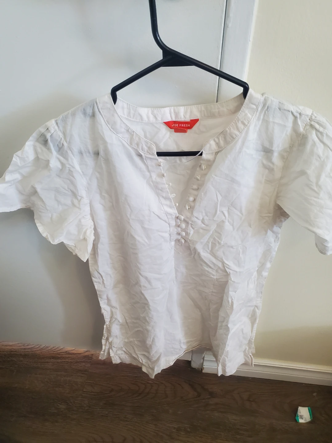 Joe Fresh White V-Neck Button-Up Blouse - XS/TP
