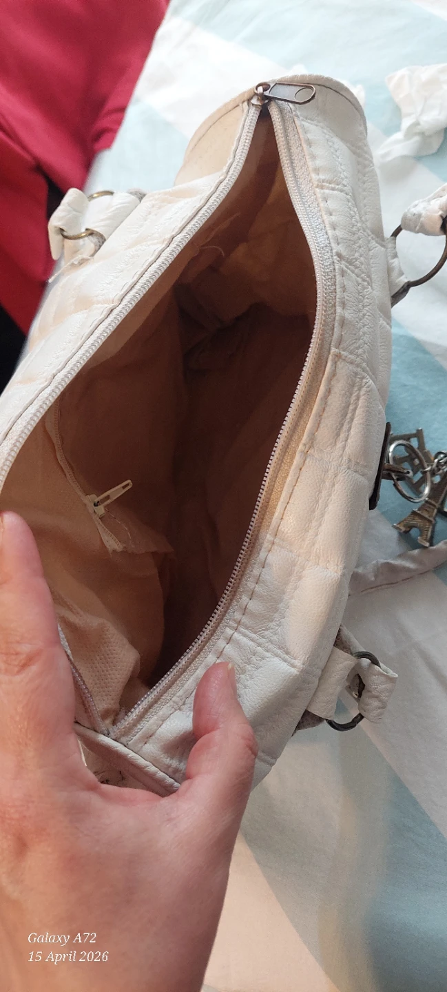 White Quilted Handbag with Eiffel Tower Charm - photo 2