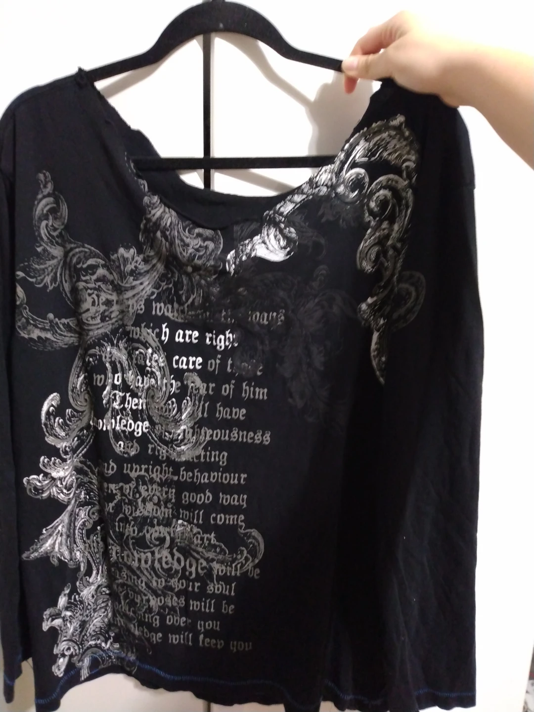 Black long-sleeve graphic t-shirt