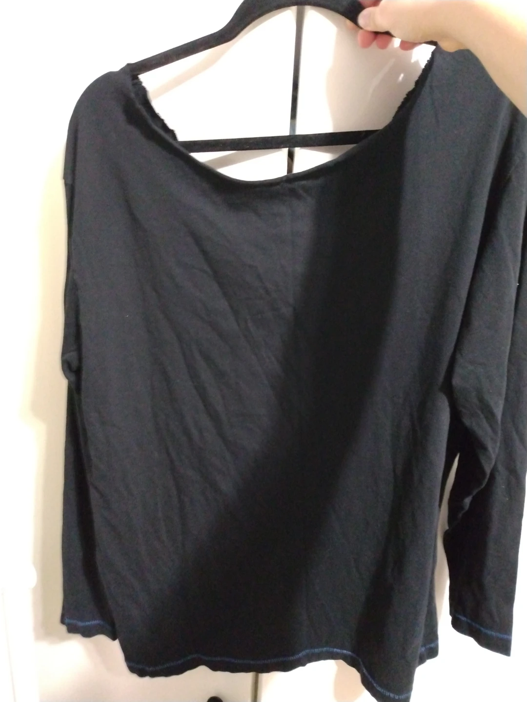 Black long-sleeve graphic t-shirt - photo 3