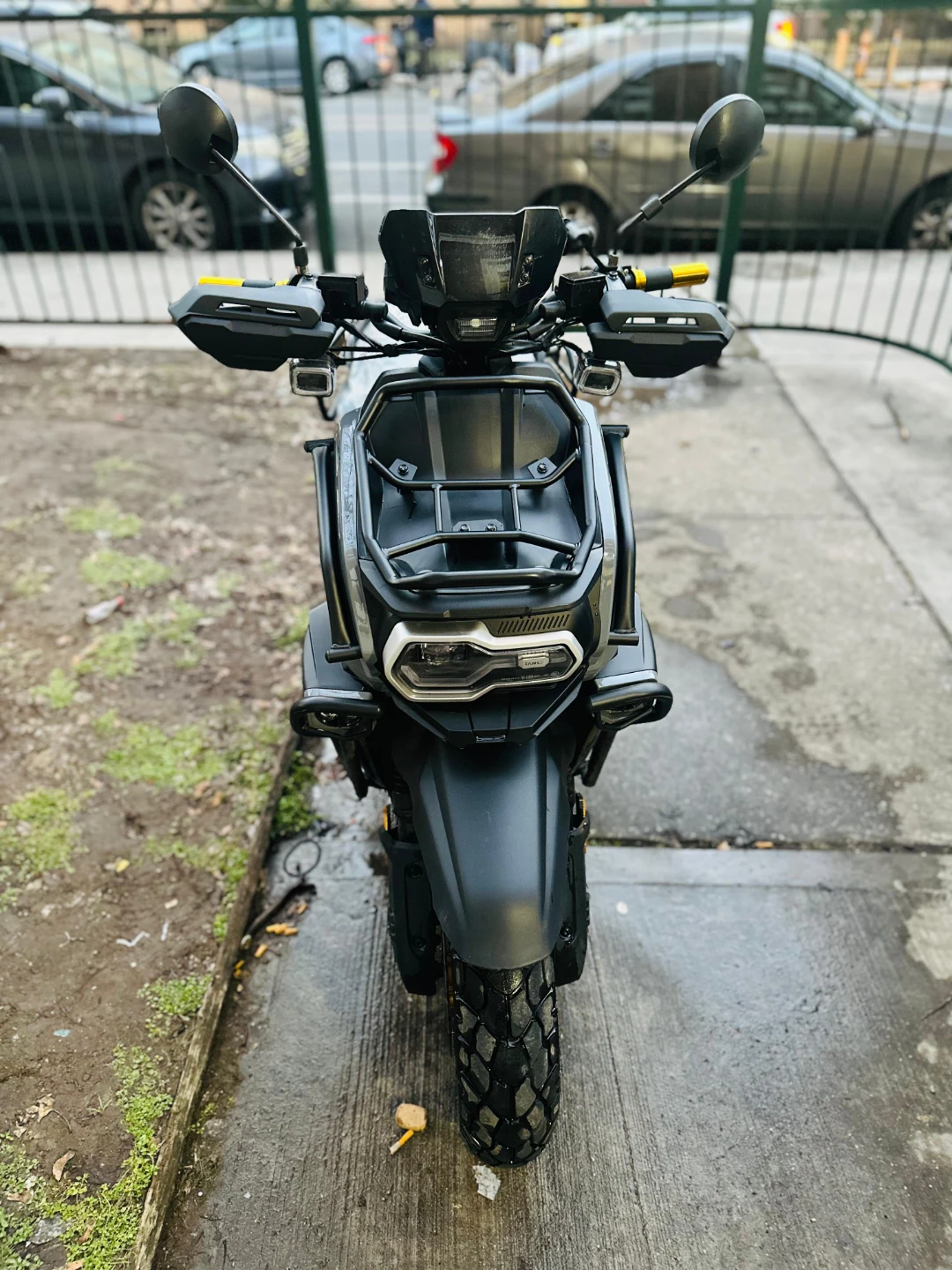 Moto - photo 2