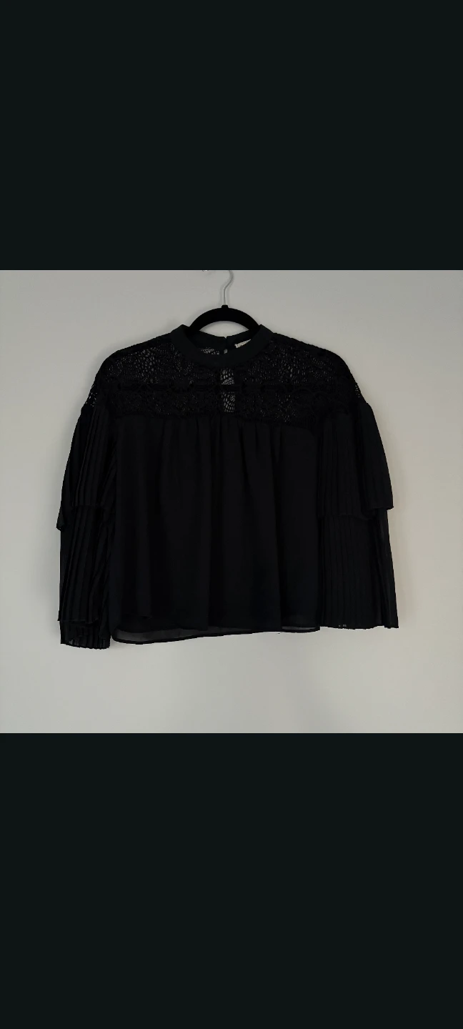 Goth Black Lace Pleated bell Sleeve Blouse - photo 3