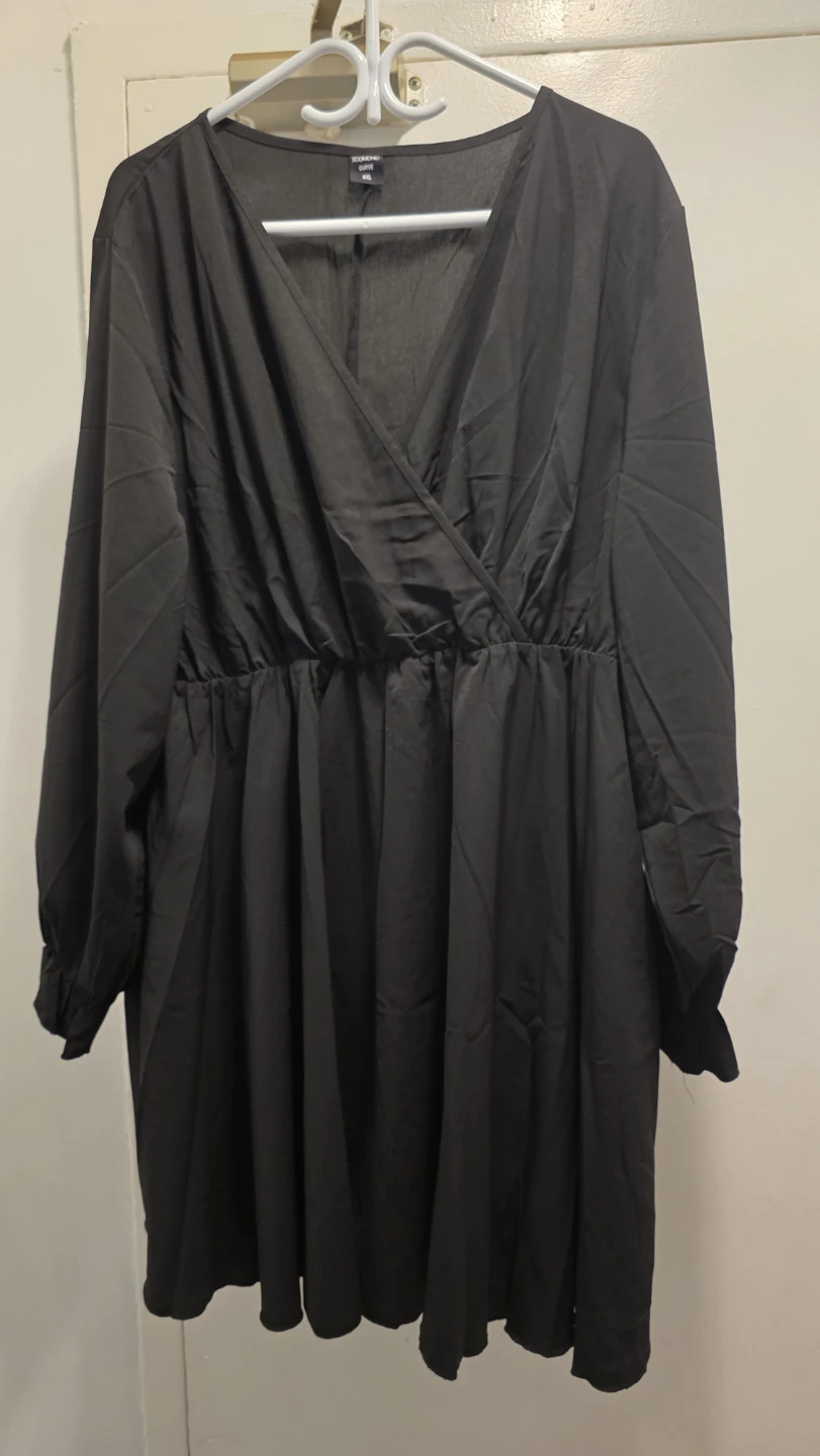 Black V-Neck Wrap Dress - Size XL