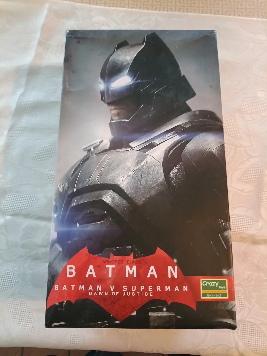 Crazy Toys Batman v Superman Armored Batman Action Figure - photo 3