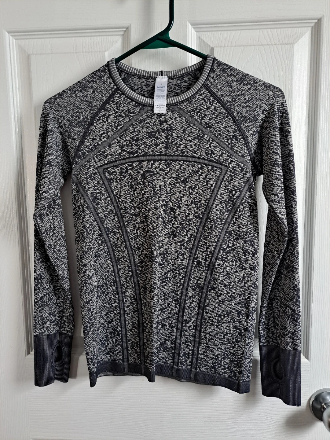 Ivivva by Lululemon Long Sleeve Top - Size 12