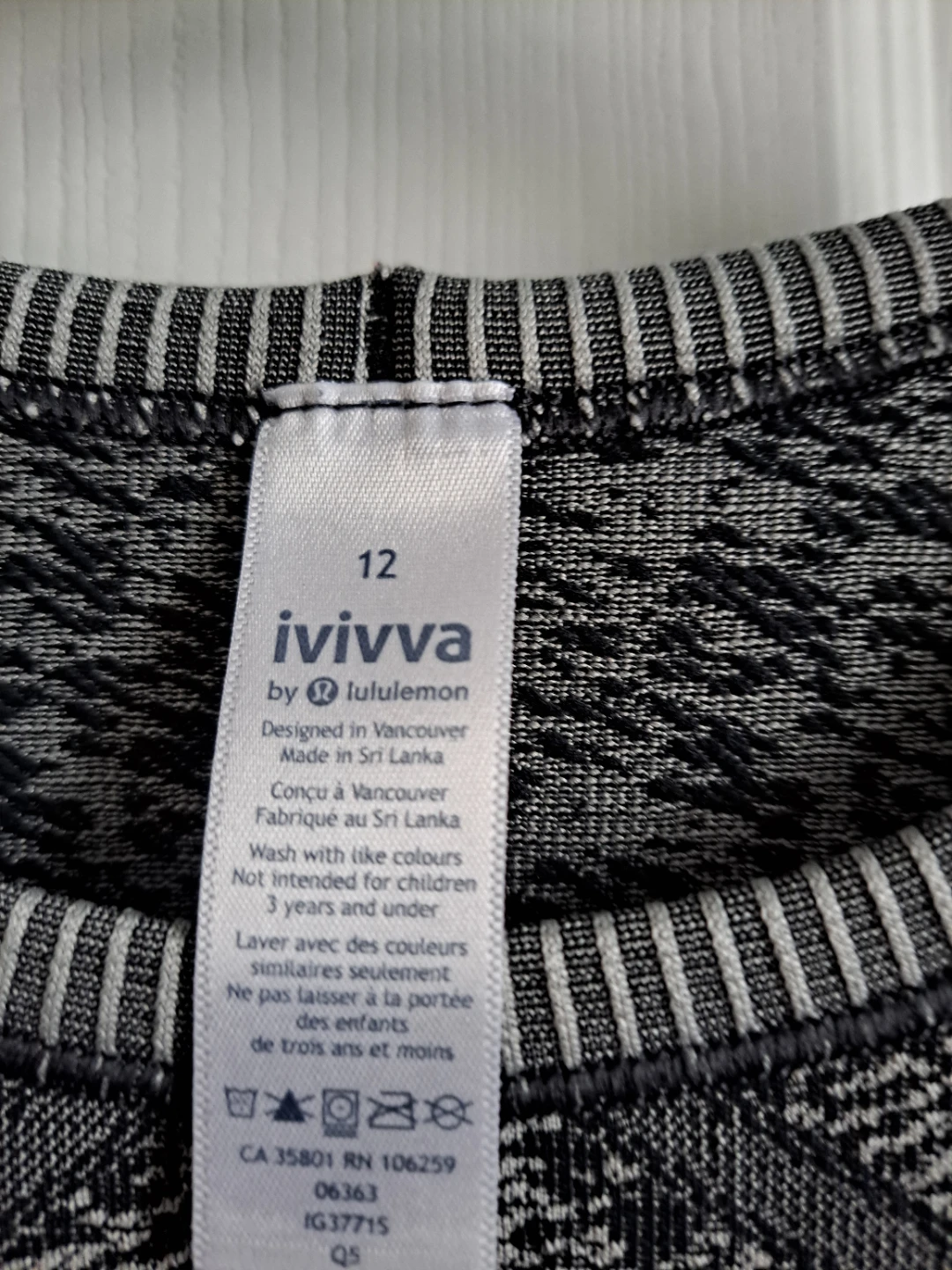 Ivivva by Lululemon Long Sleeve Top - Size 12 - photo 3