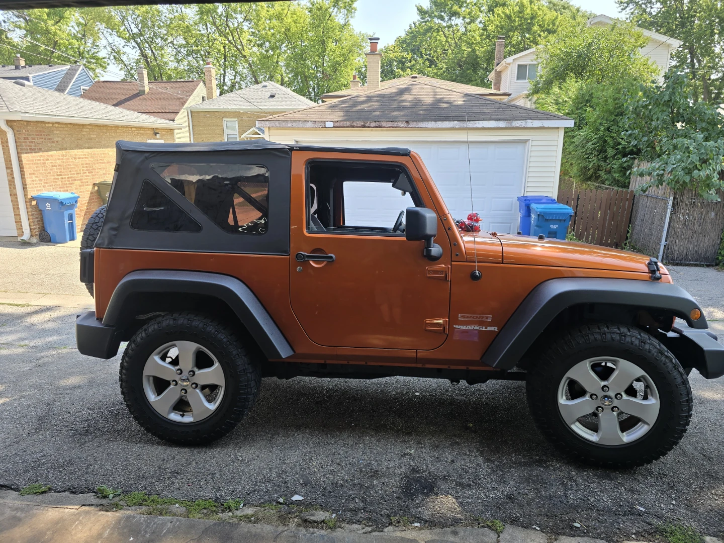 Orange Jeep Wrangler Sport - photo 4