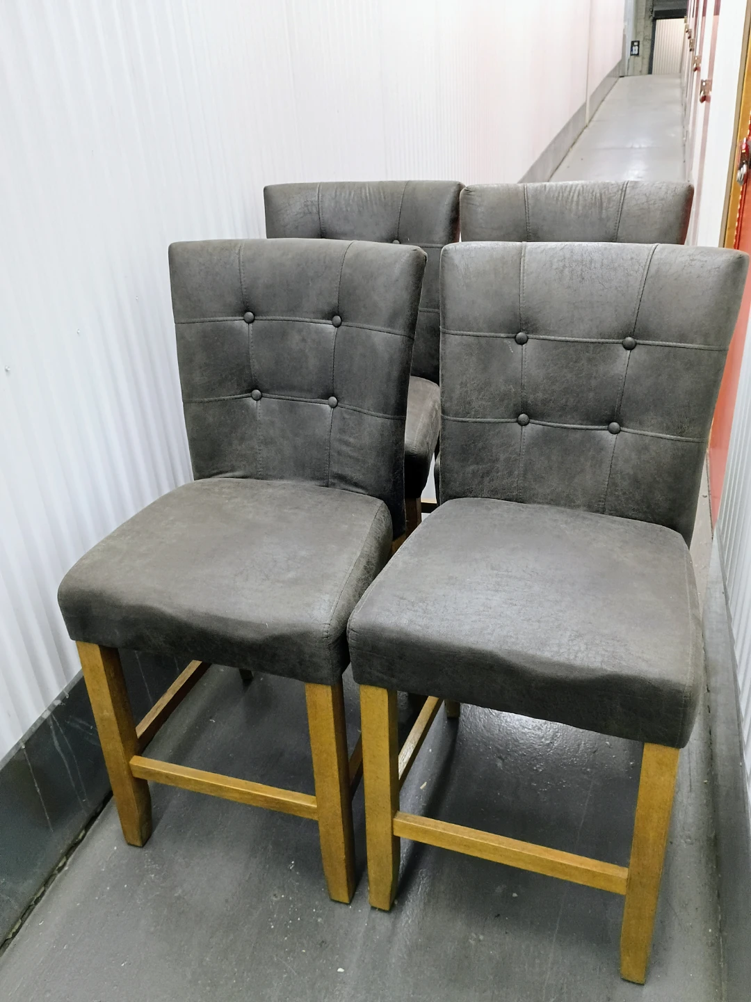 Set of 4 Gray Upholstered Bar Stools