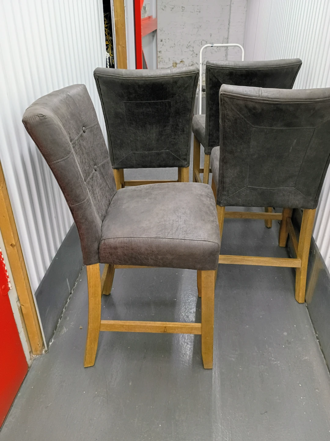 Set of 4 Gray Upholstered Bar Stools - photo 2