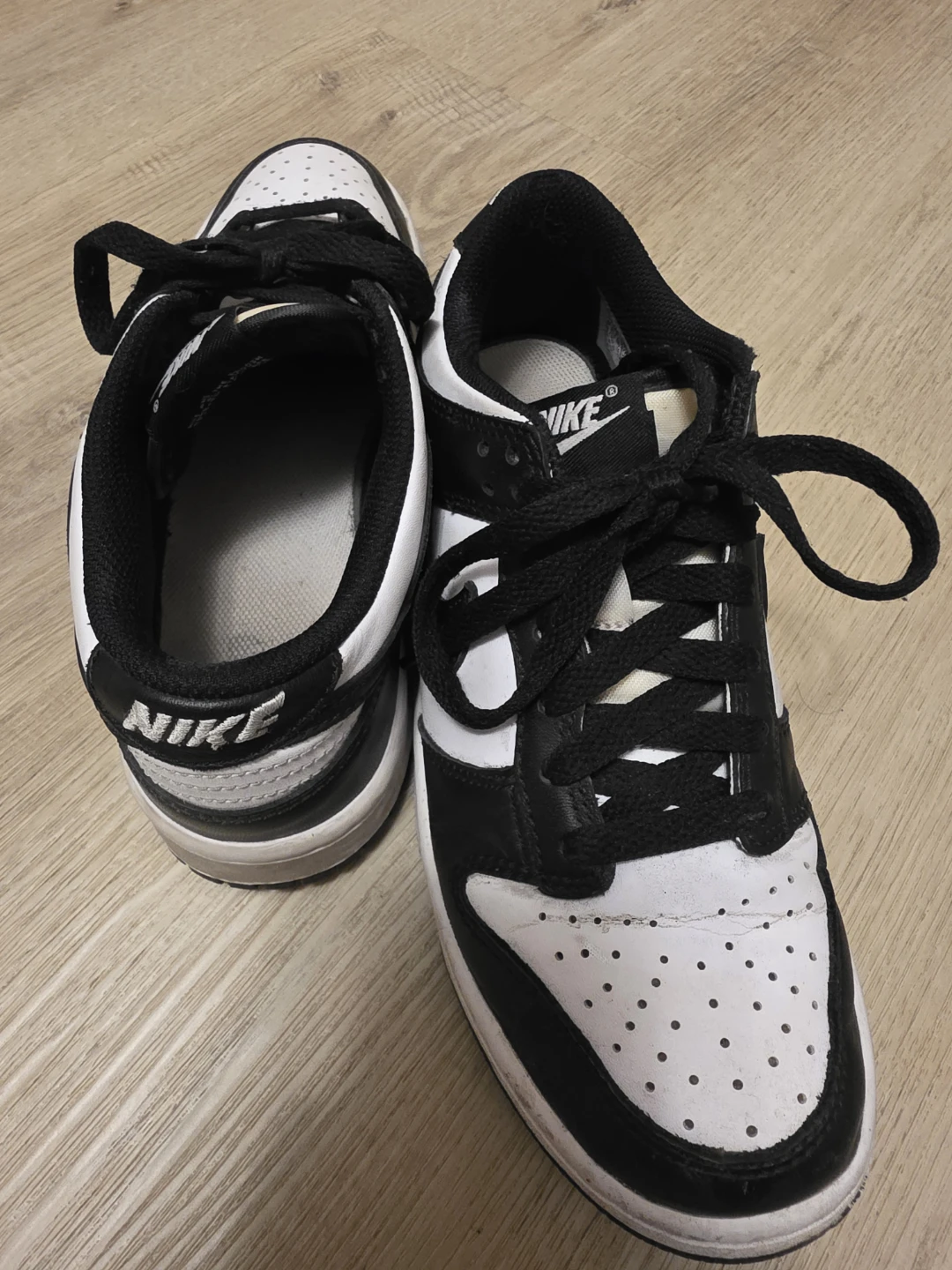 Nike Dunk Low Panda Sneakers