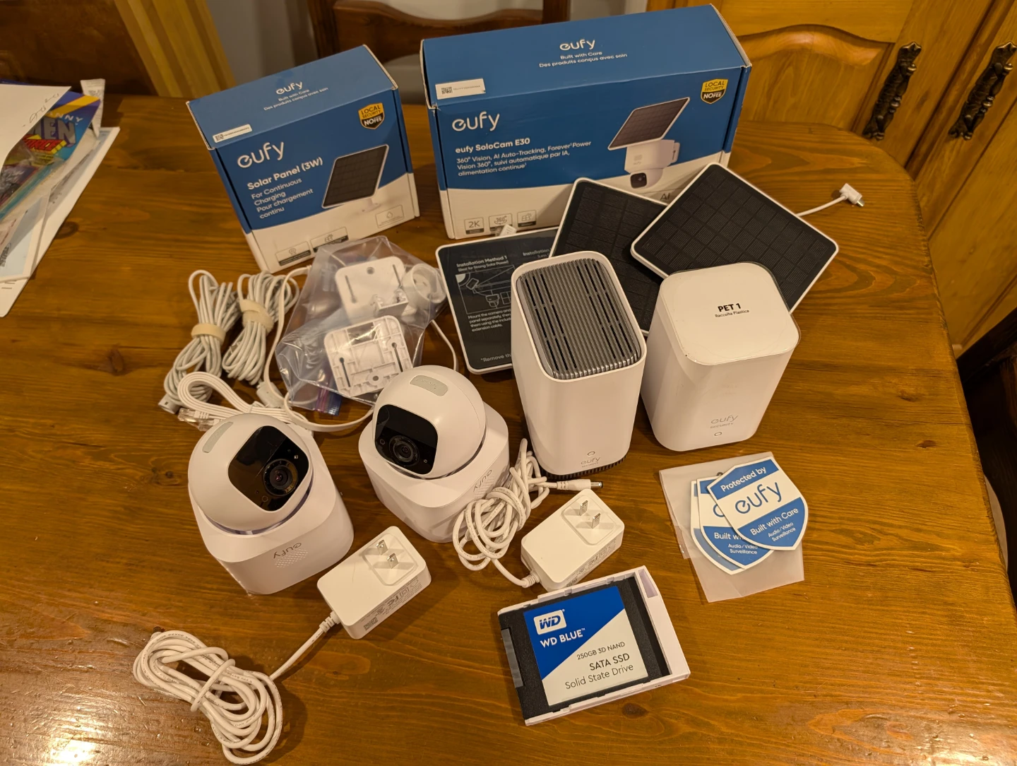 eufyCam E30 360° Vision Security Camera Bundle