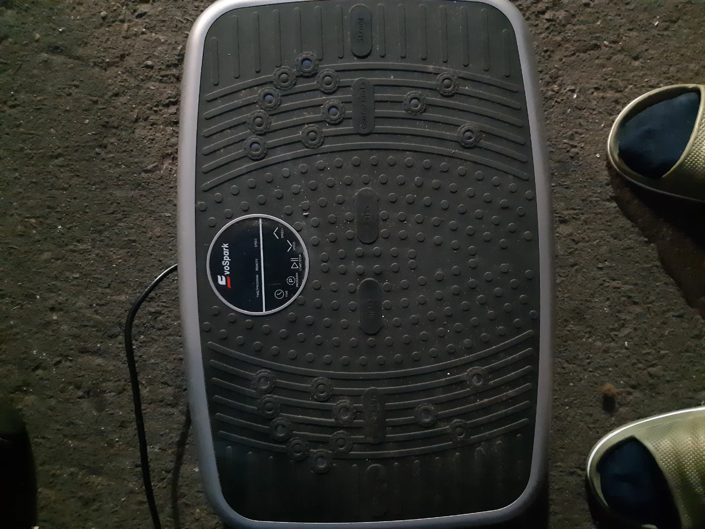 EvoSpark Vibration Plate Exercise Machine