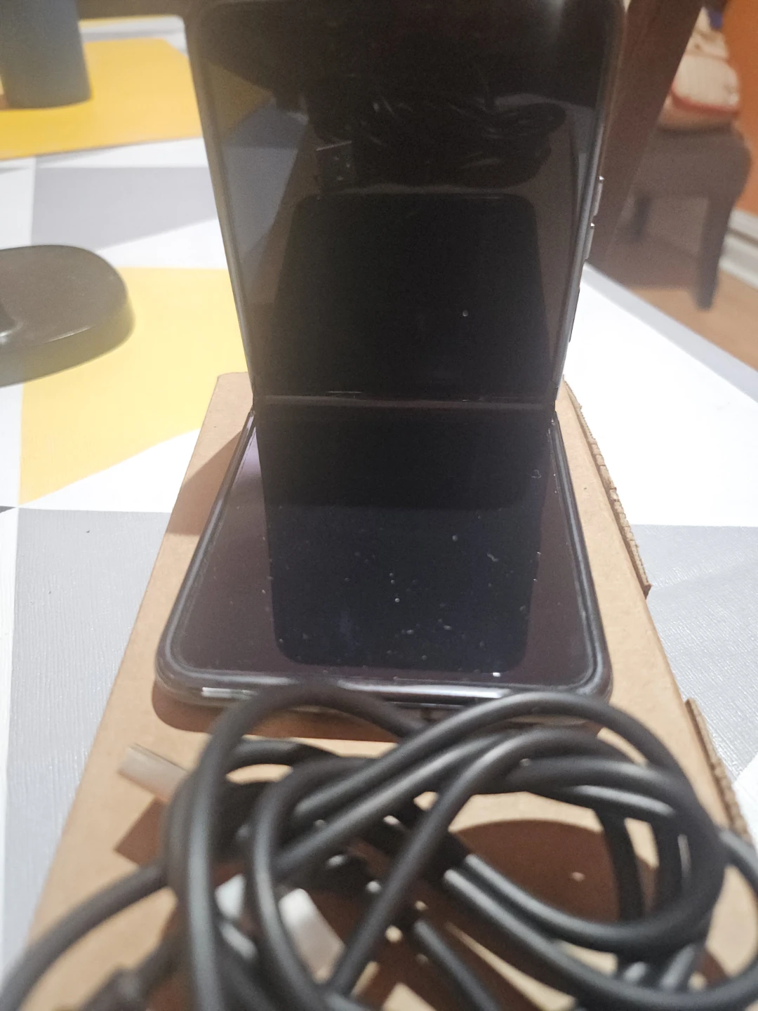 Motorola Razr  Plus Flip Phone - photo 2
