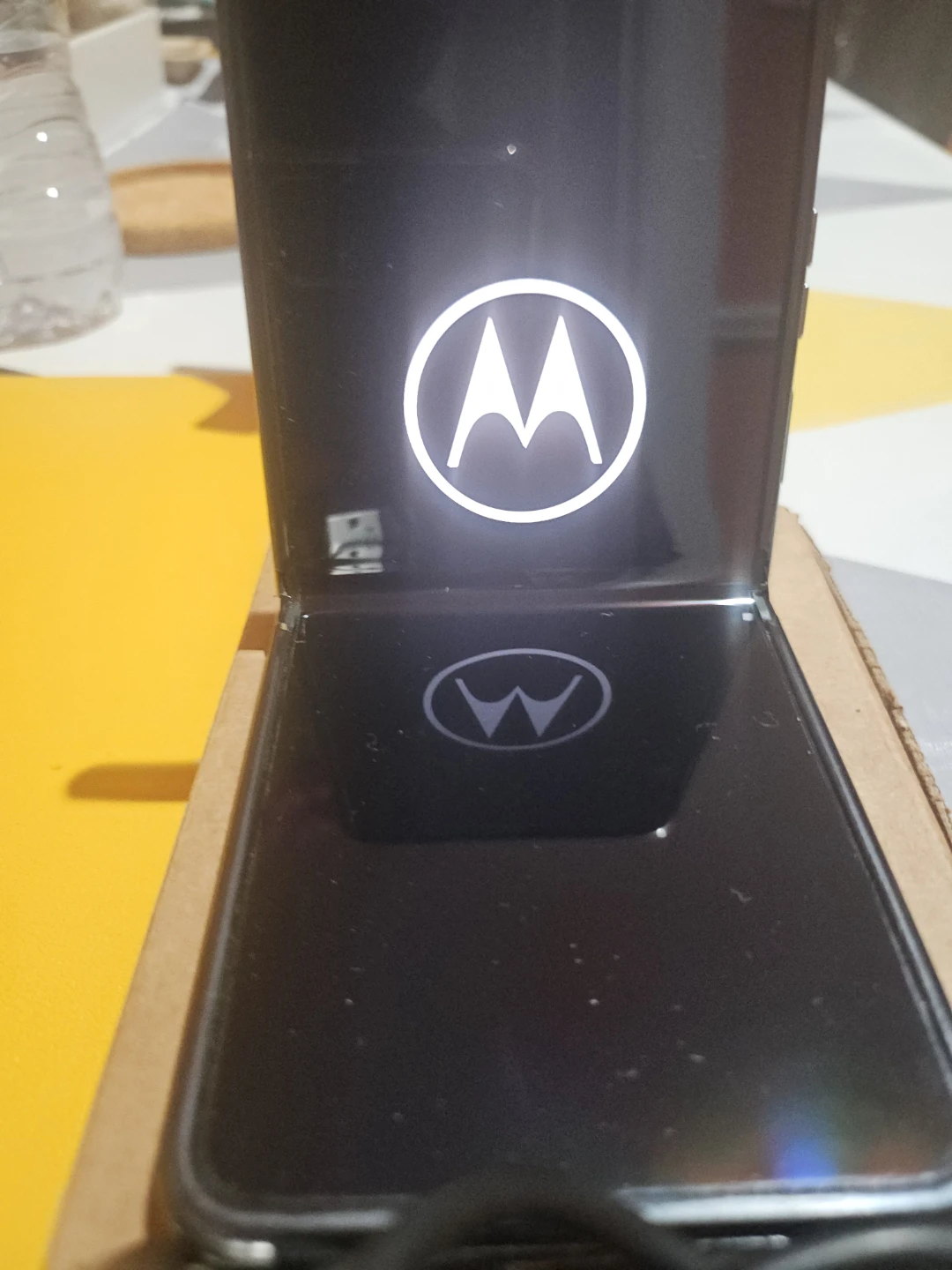 Motorola Razr  Plus Flip Phone - photo 3