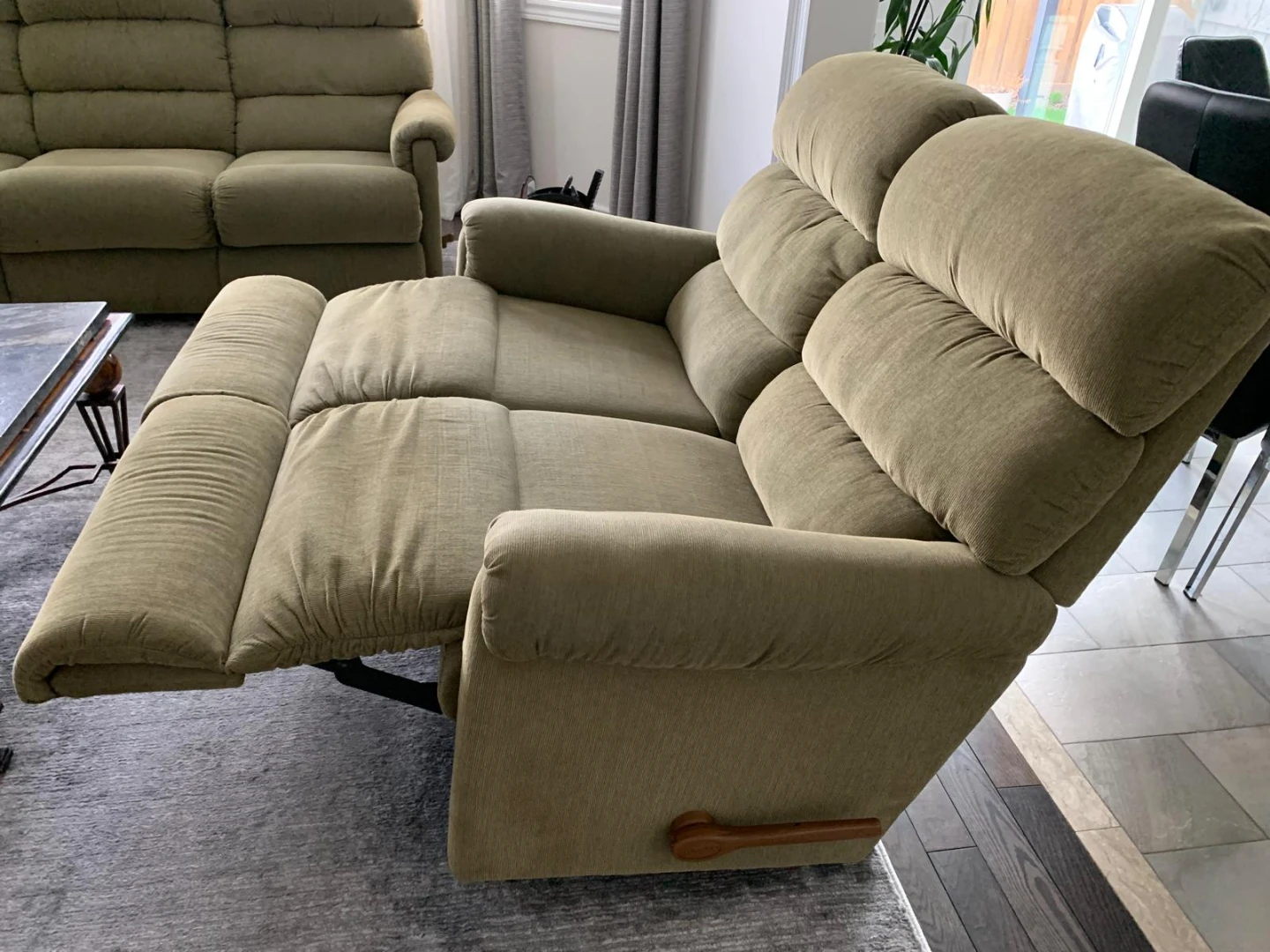 La-Z-Boy Recliner Sofa Set - photo 2