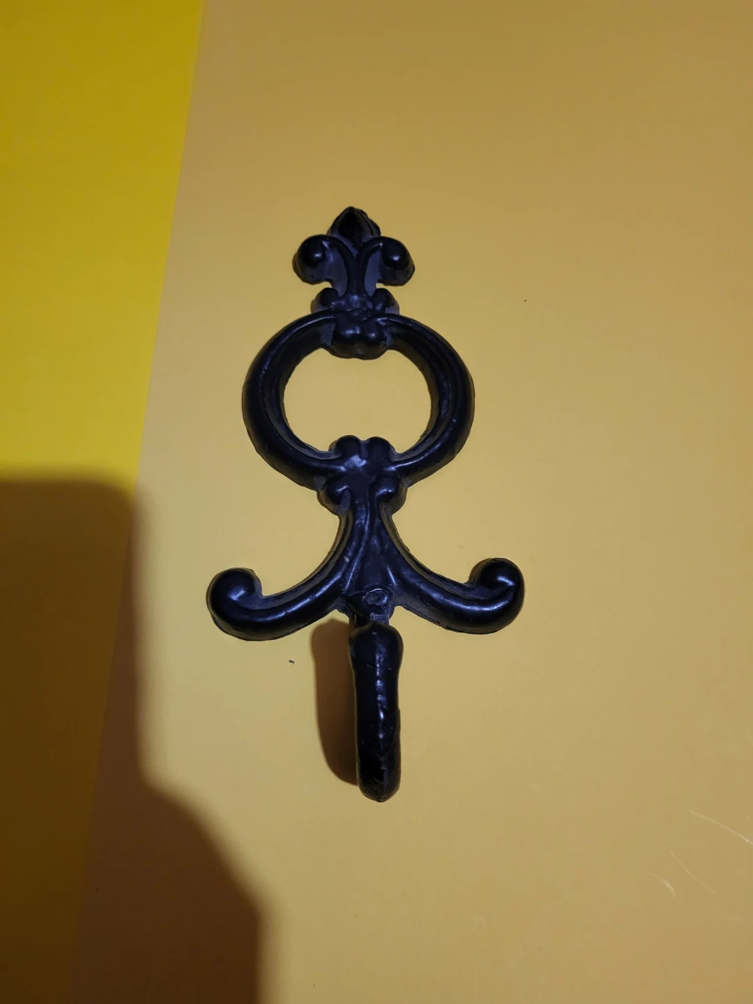 Black Metal Decorative Hook