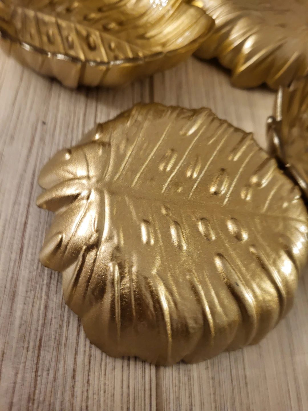 Set of 6 Gold Leaf Trays, home decor or holders. - photo 3