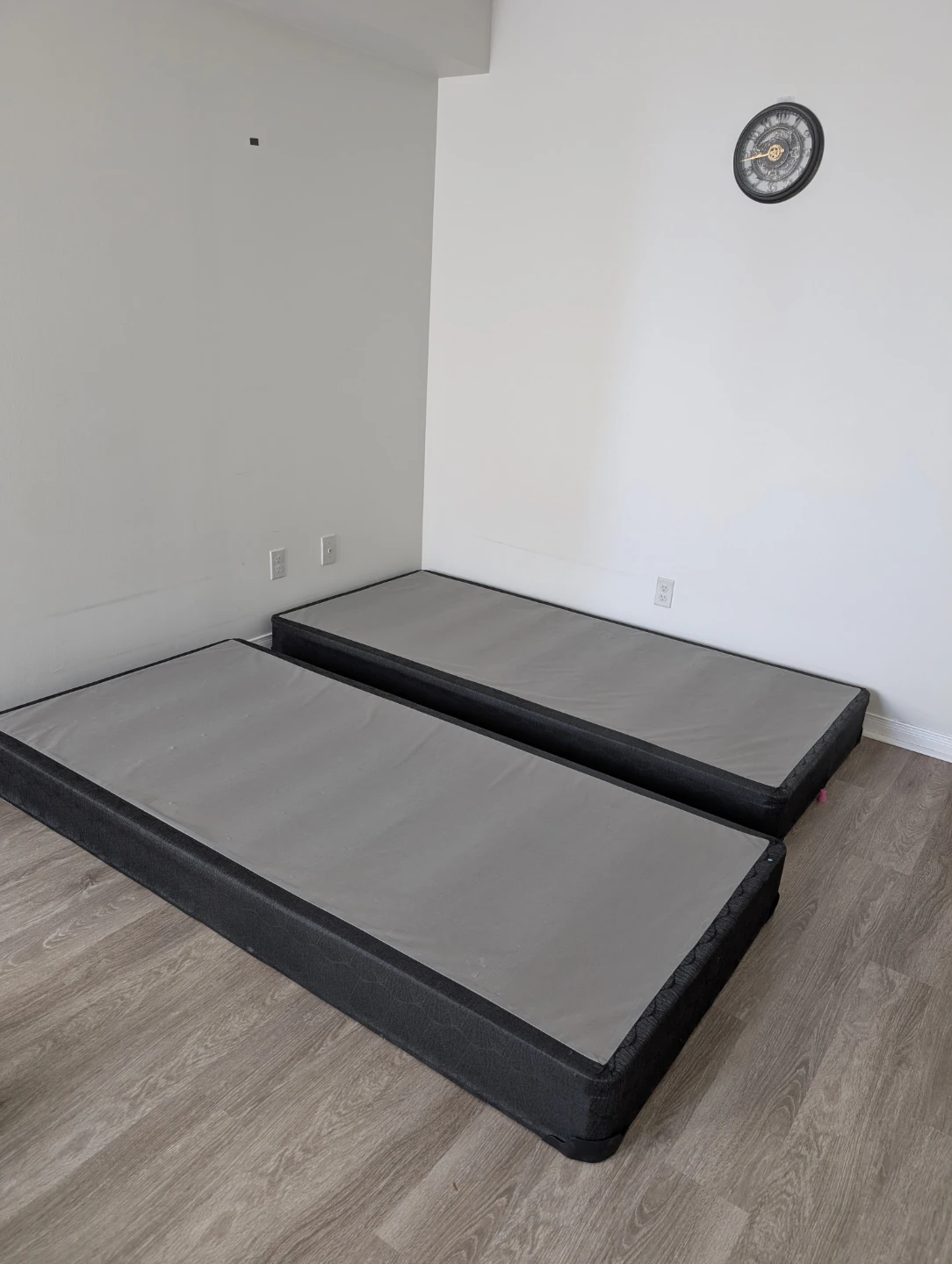 Wooden Bed Frame Foundation - photo 4