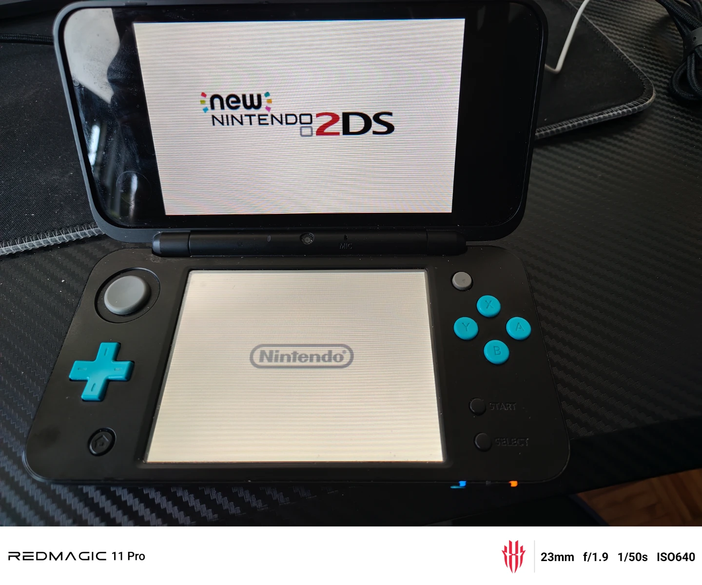 Nintendo 2DS XL Console with Charger