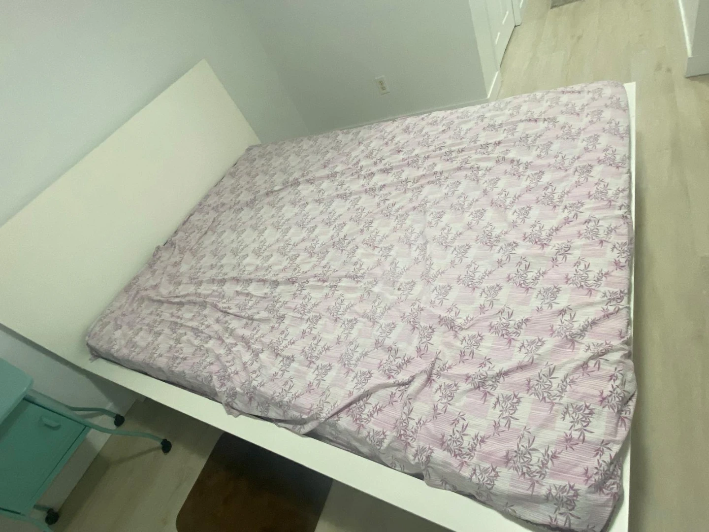 White Ikea Bed Frame with Storage Drawers - photo 2