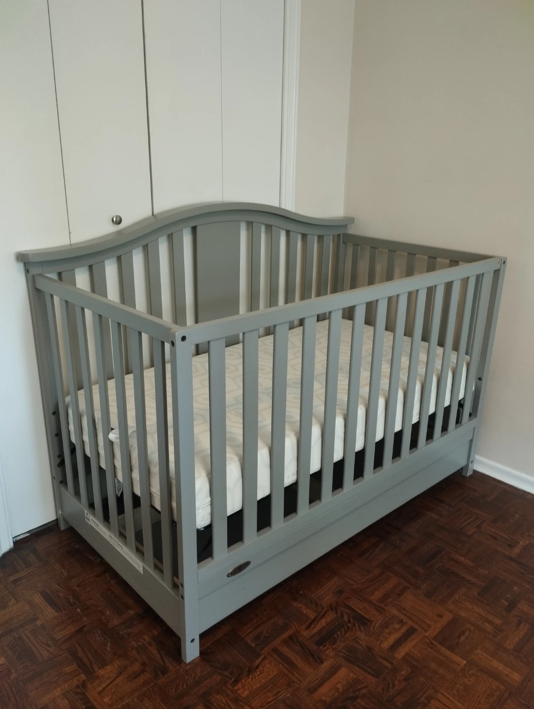 Graco Grey Convertible Crib with Mattress and Storage Drawer - photo 2