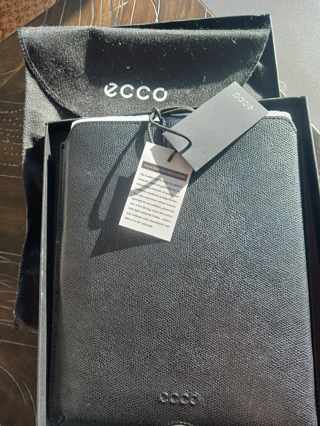 ECCO Black Leather Tablet Case - photo 2