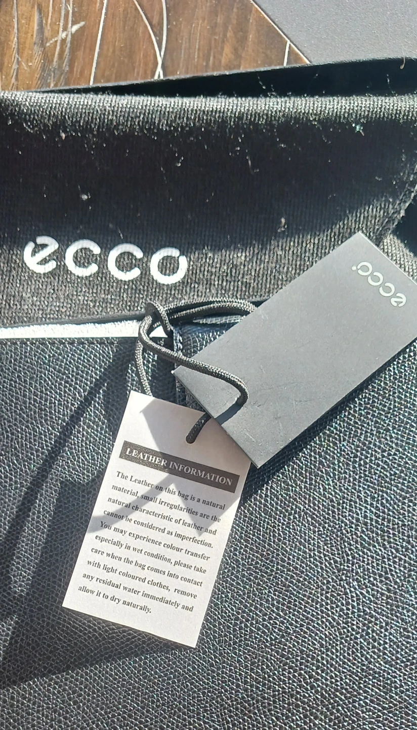 ECCO Black Leather Tablet Case - photo 3