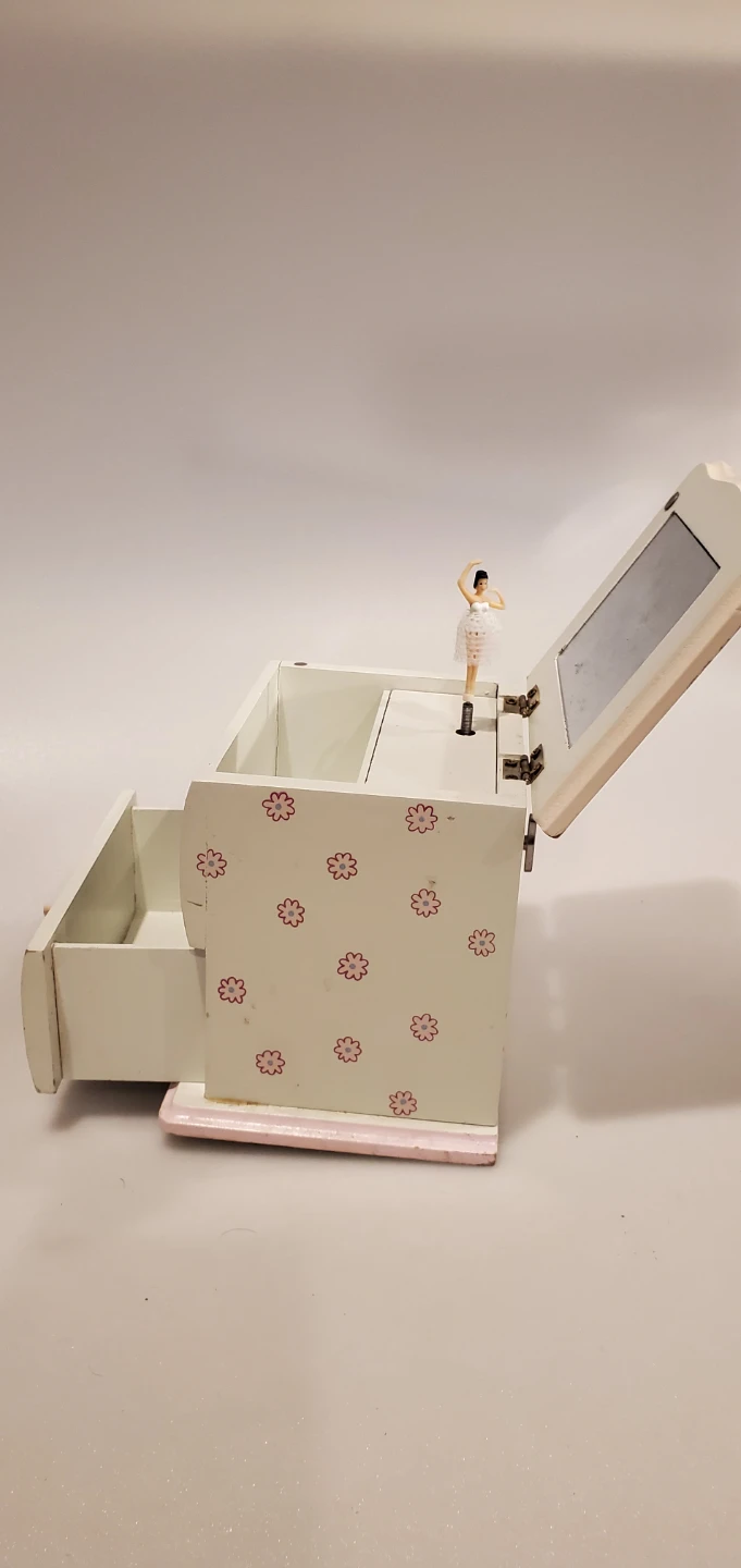 Ballet Dancer Musical Jewellery Box - photo 4