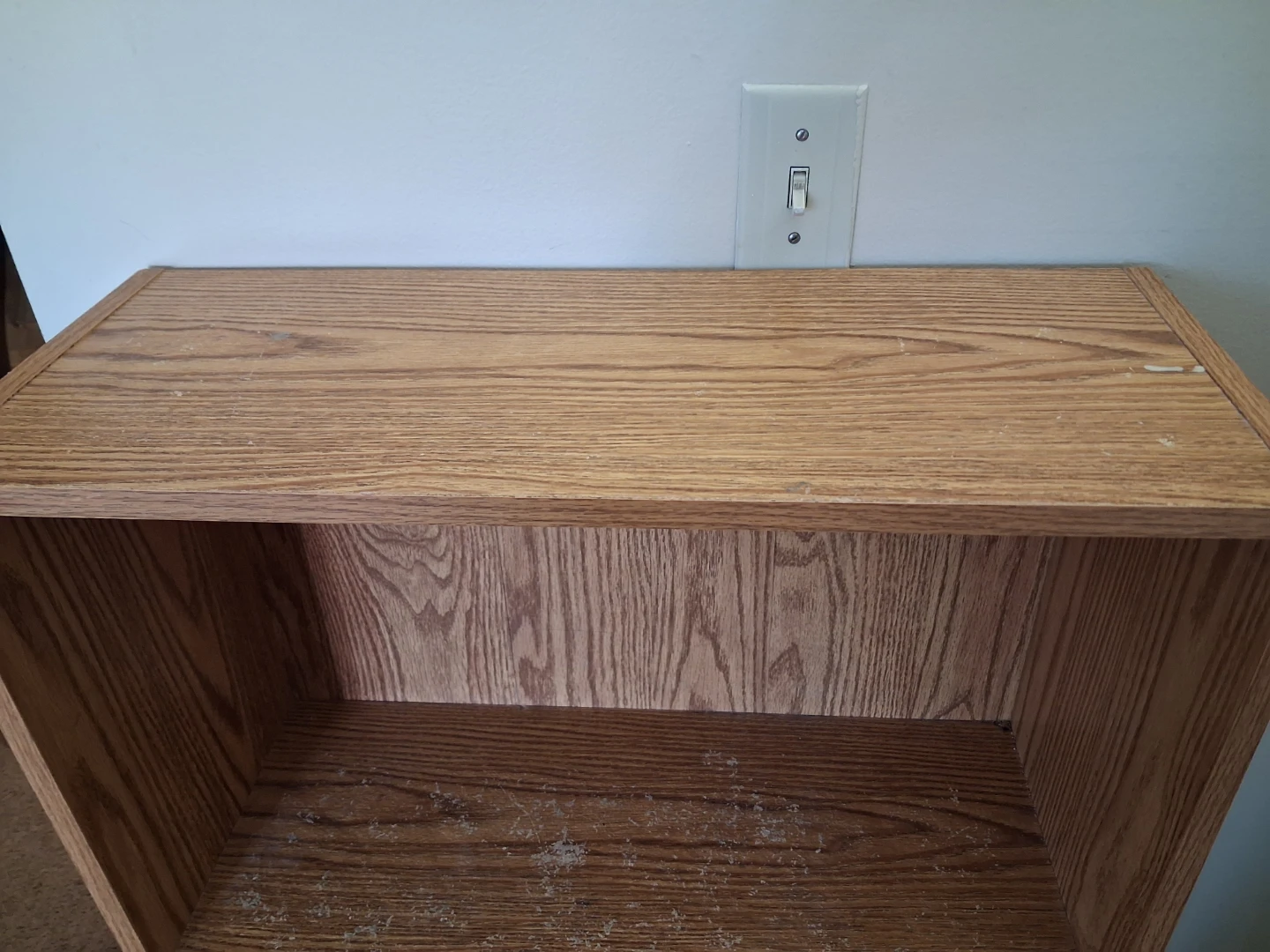 Wooden 3-shelf bookshelf - photo 4