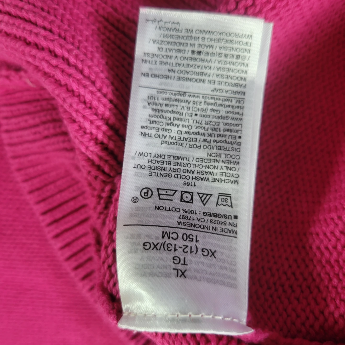 GAP kids XL  knit sweater with a V-neck design. - photo 3