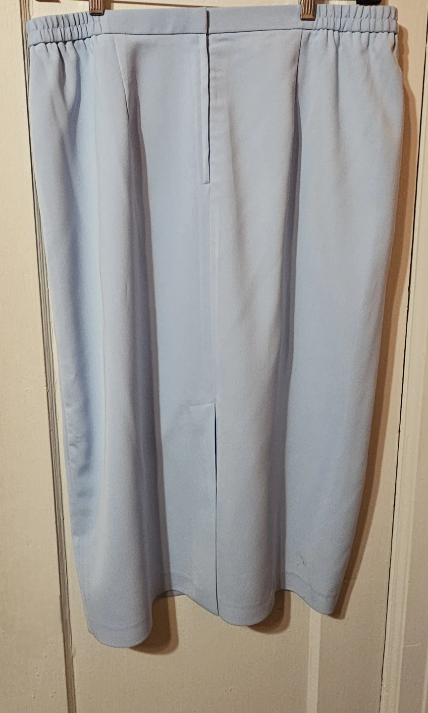 Women's skirt suit - photo 5