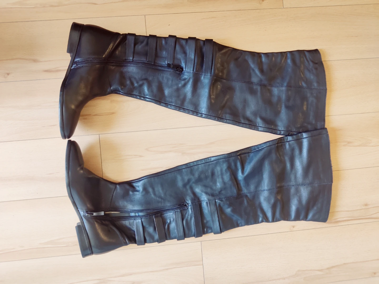 Black Over-the-Knee Boots Size 6 - photo 2