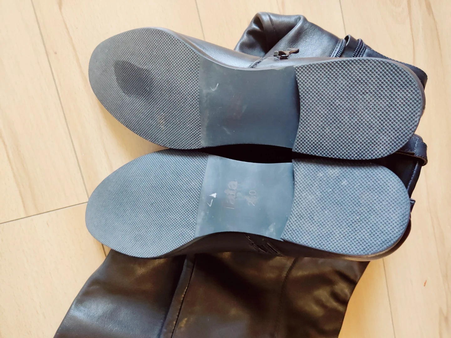 Black Over-the-Knee Boots Size 6 - photo 4
