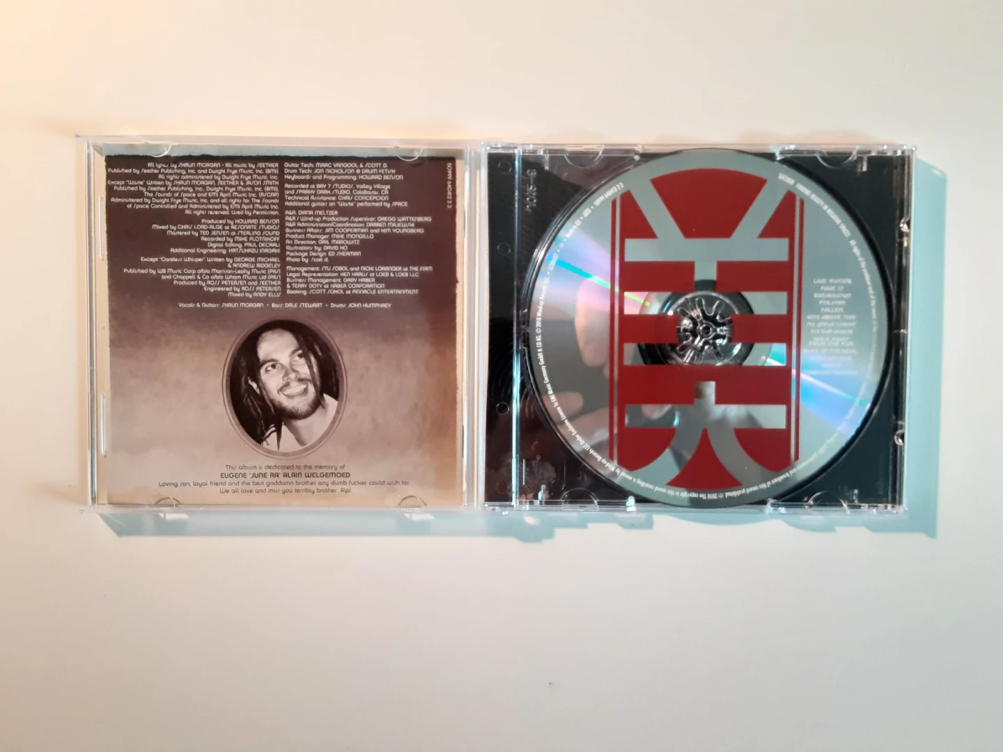 Seether - Finding Beauty In Negative Spaces | CD - photo 2