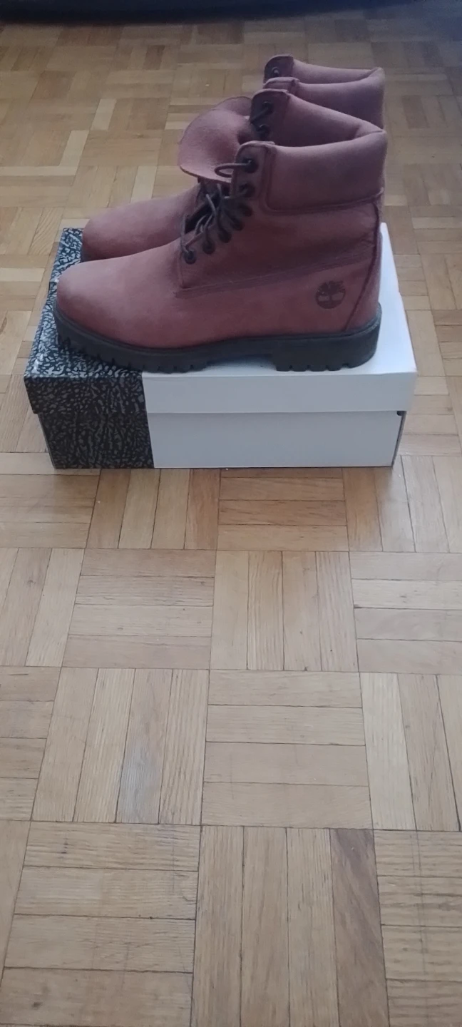 Timberland men's red Nubuck Lace Up Boots Size 7 - photo 4