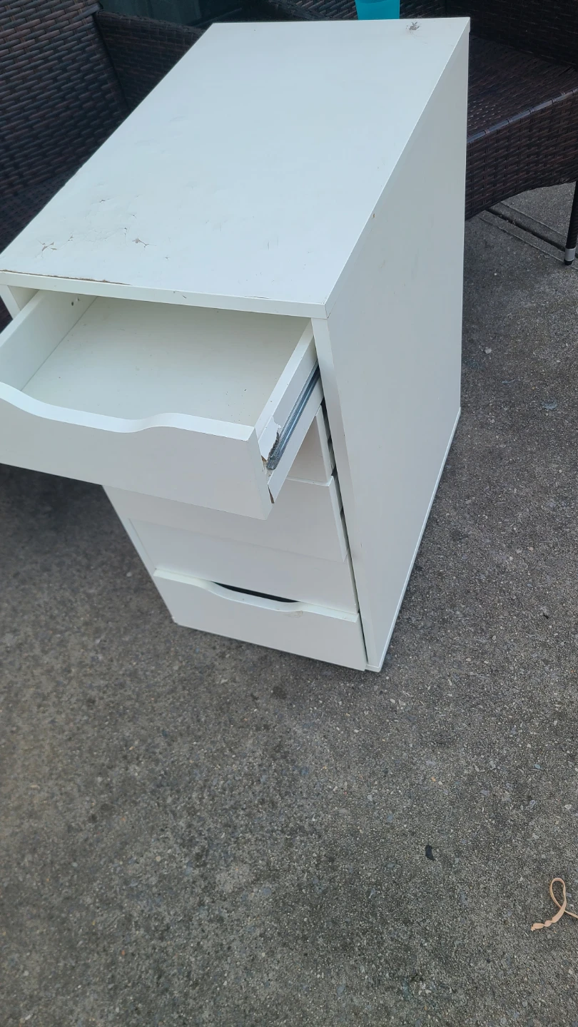 White 5-Drawer Alex Chest - photo 4