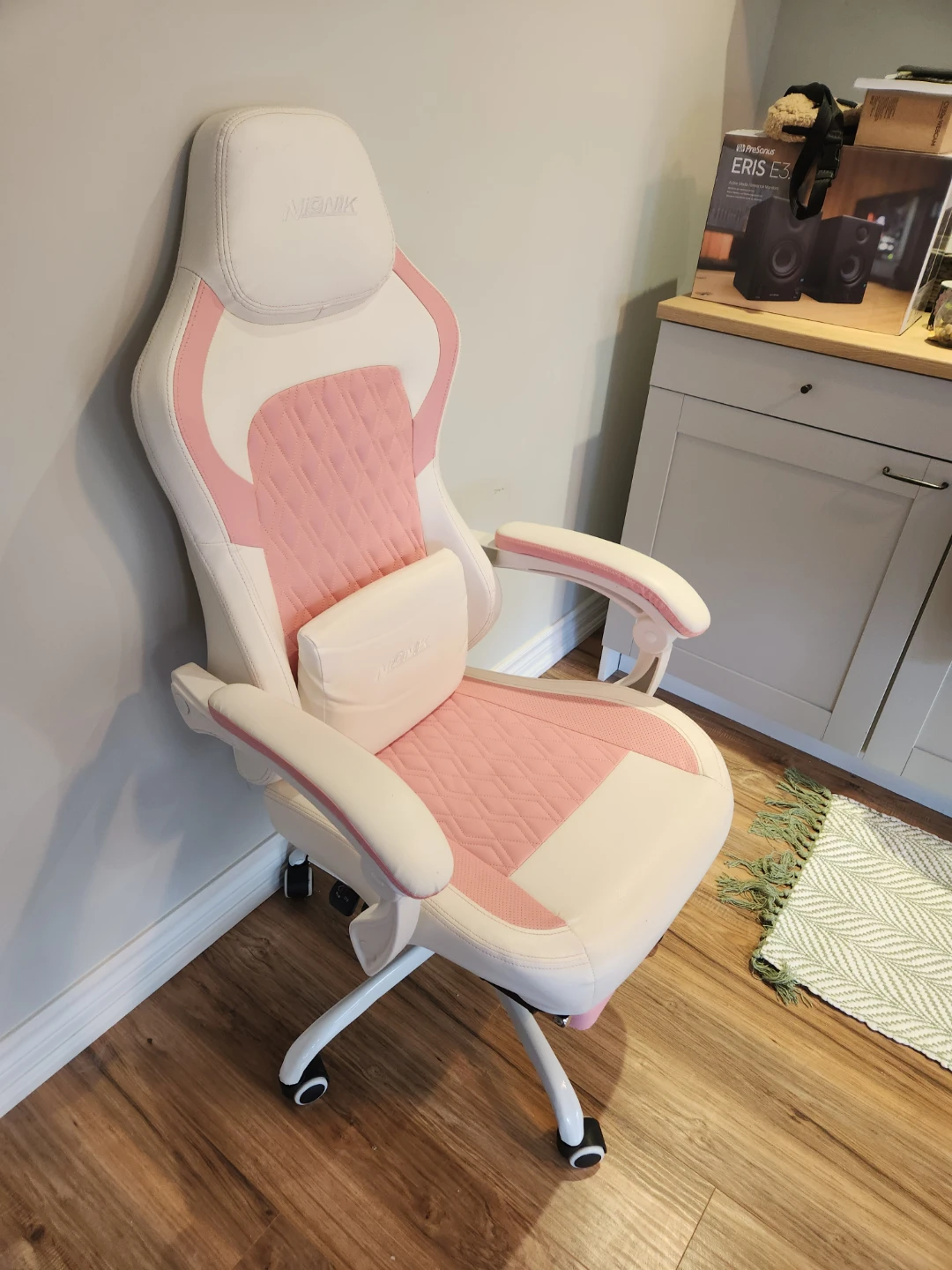 Nionik Gaming Chair - White and Pink - photo 3