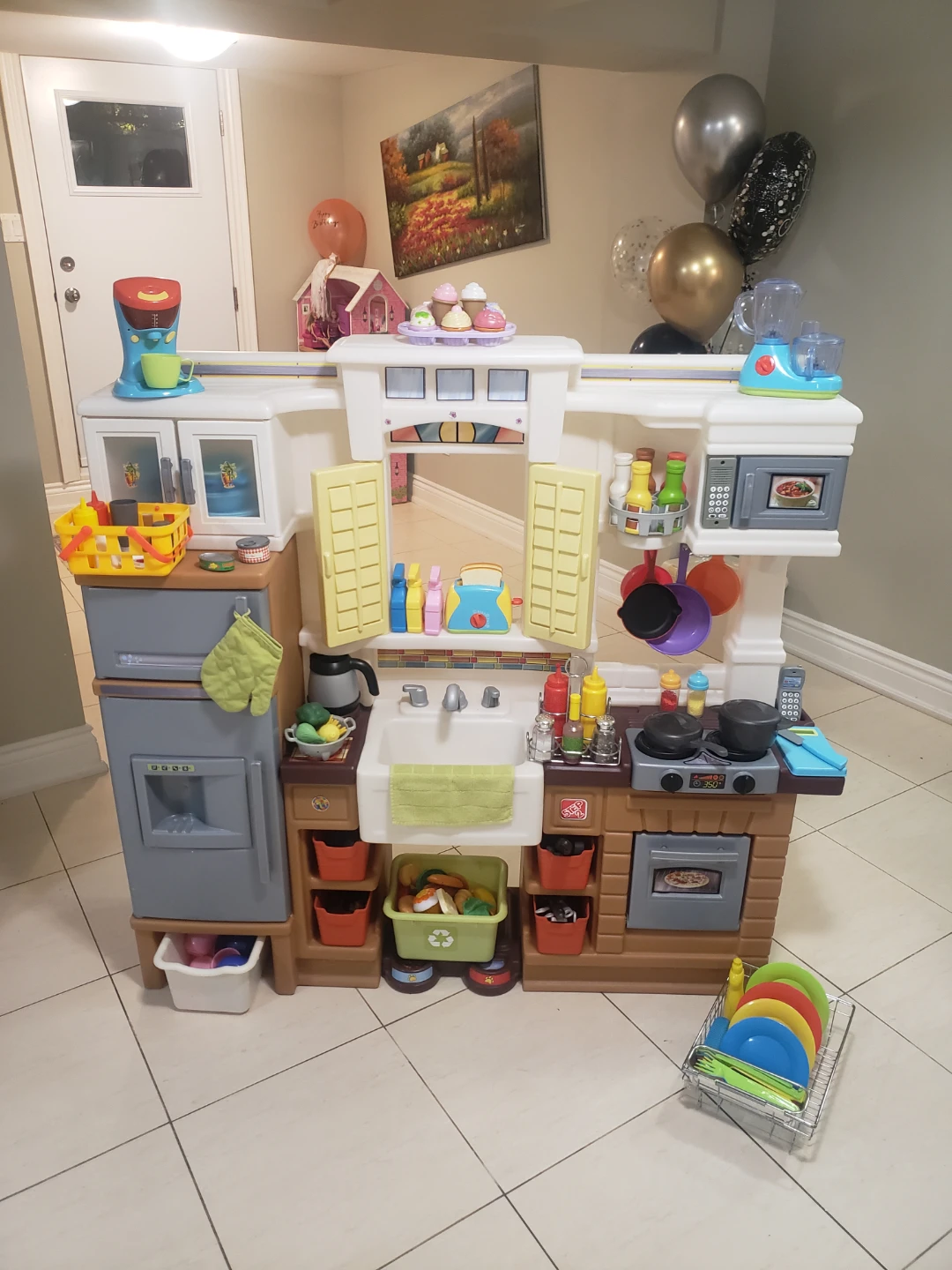 Step2 Kid's Play Kitchen - photo 2