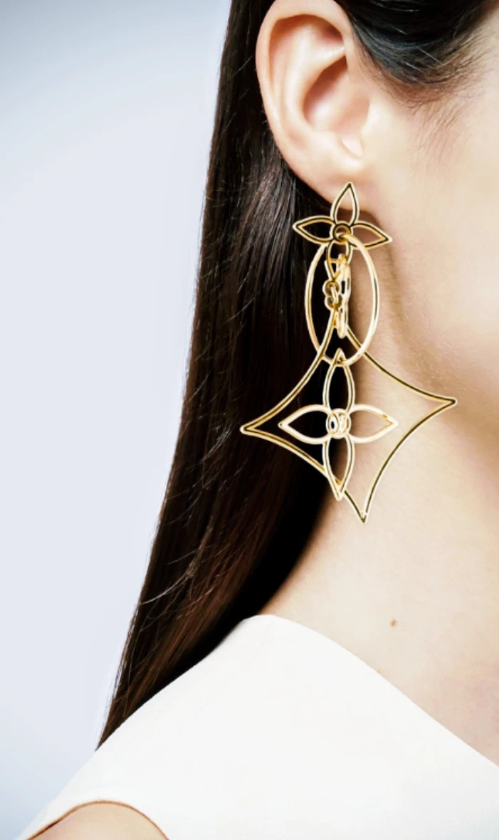 LV chandelier earing