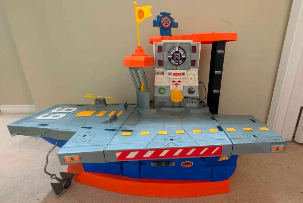 Fisher-Price Imaginext Rescue Center Playset - photo 4