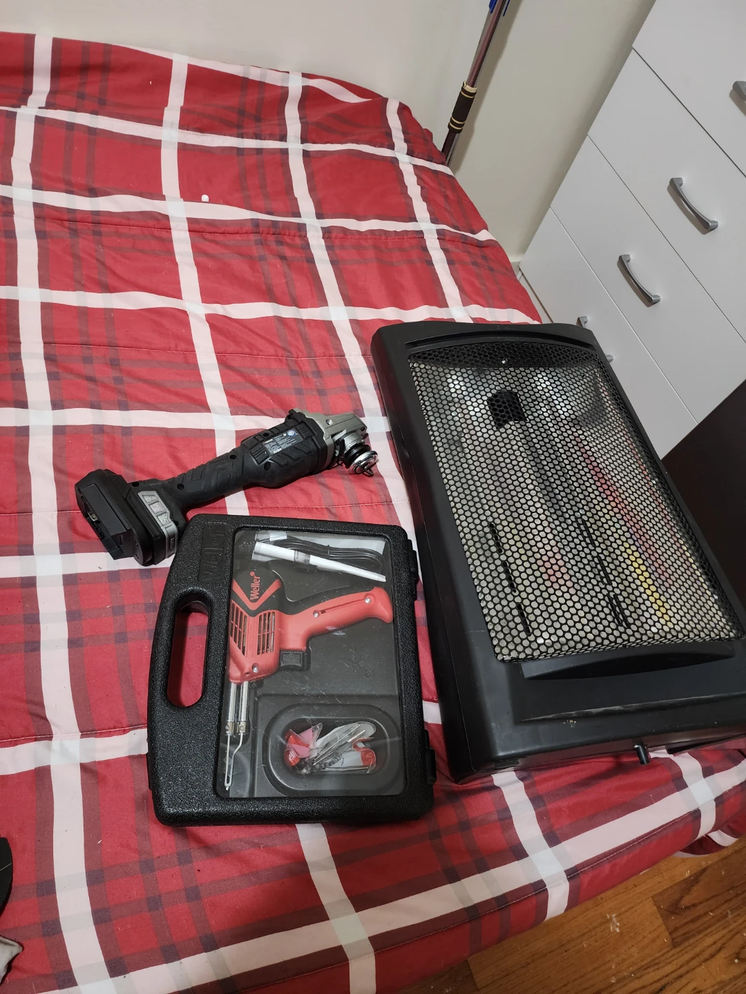 Weller Soldering Gun Kit & Angle Grinder EZHEAT