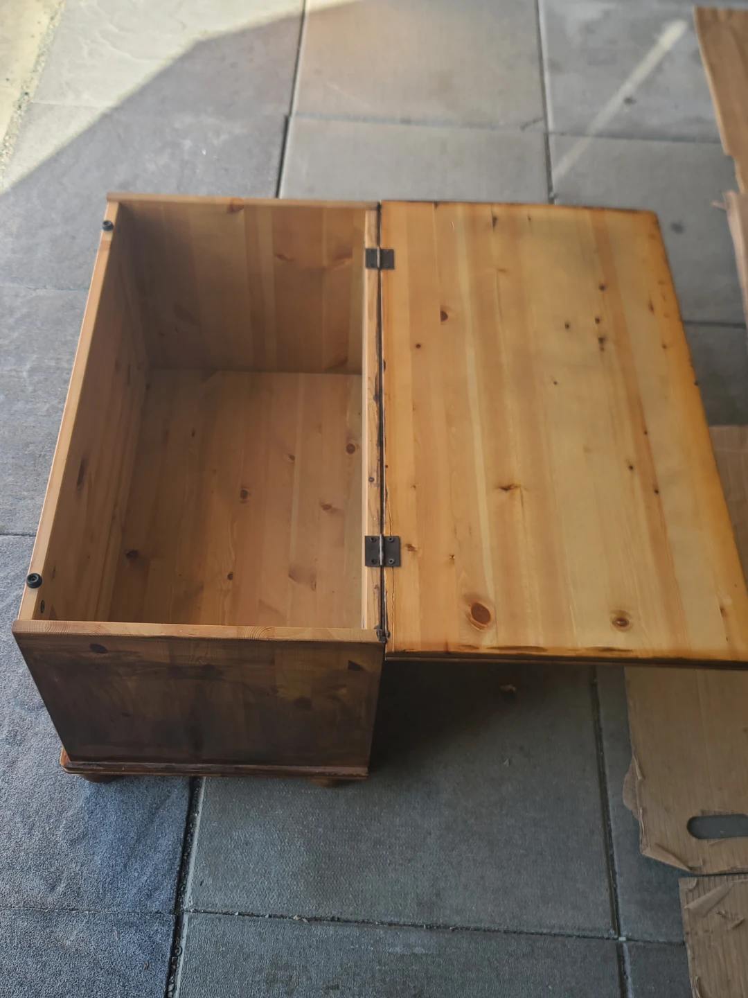 Rustic wood storage chest - photo 5