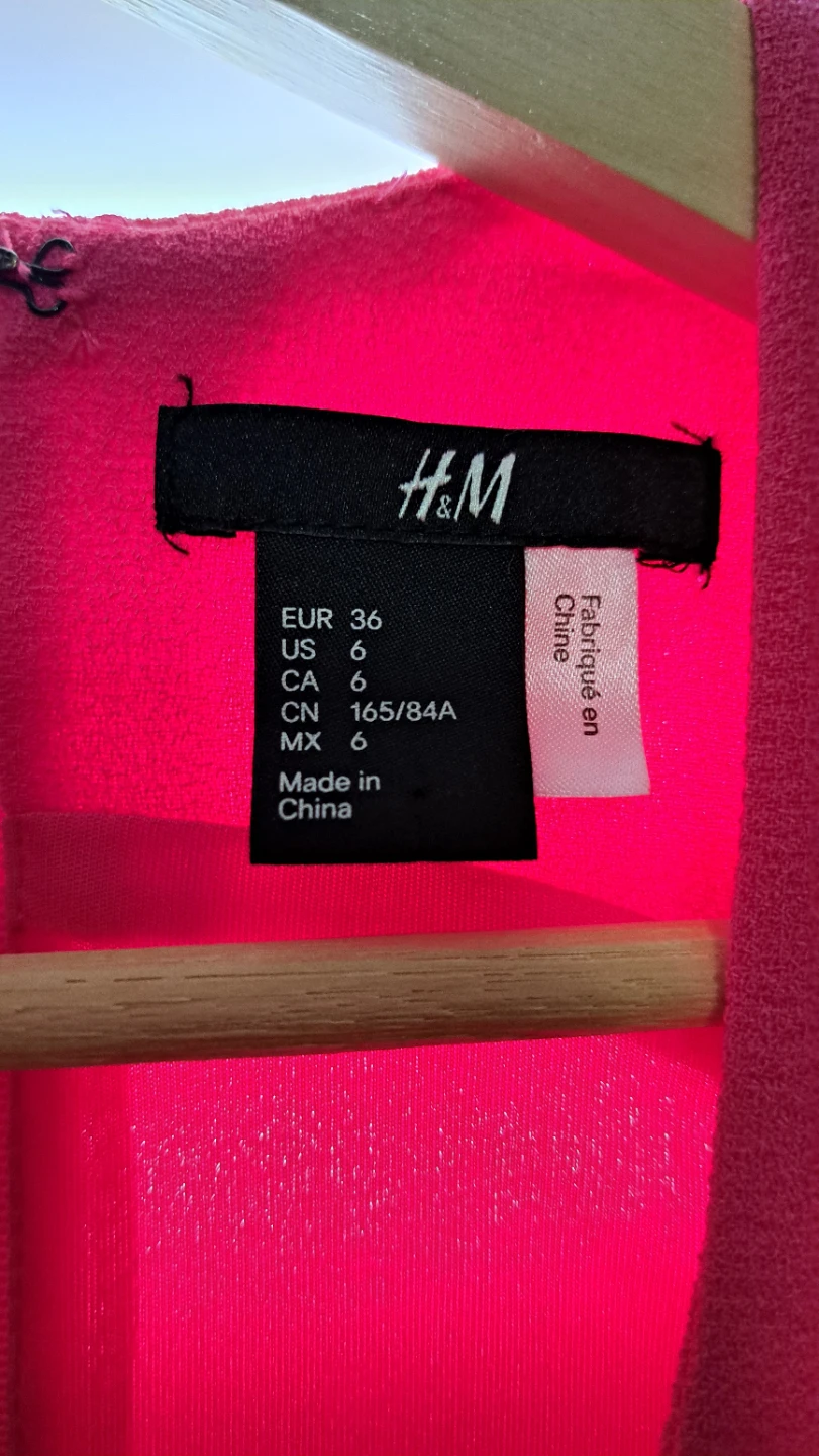 H&M Pink Cap Sleeve V-Neck Dress Size CA 6 - photo 2