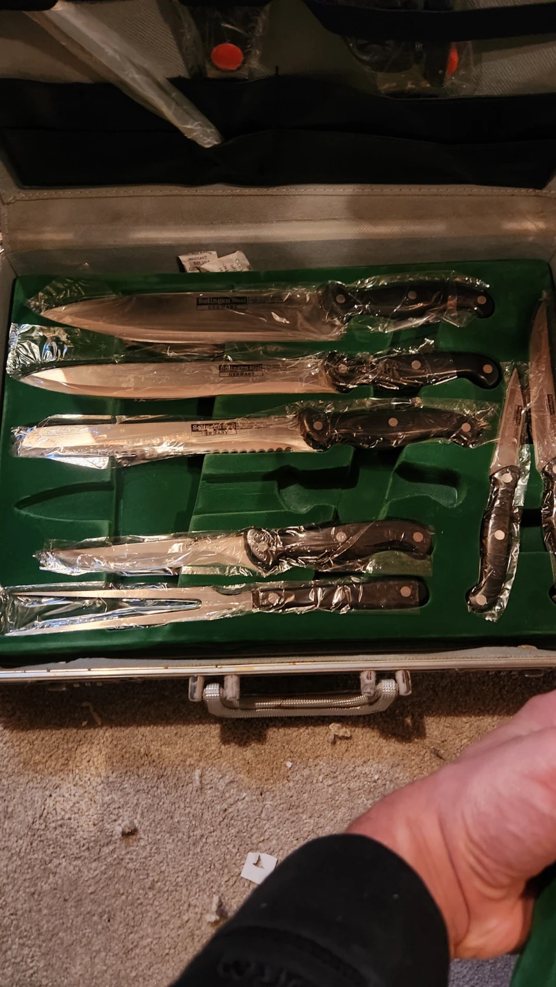 CAN-PRO Canada Knife Set with Silver Briefcase - photo 4