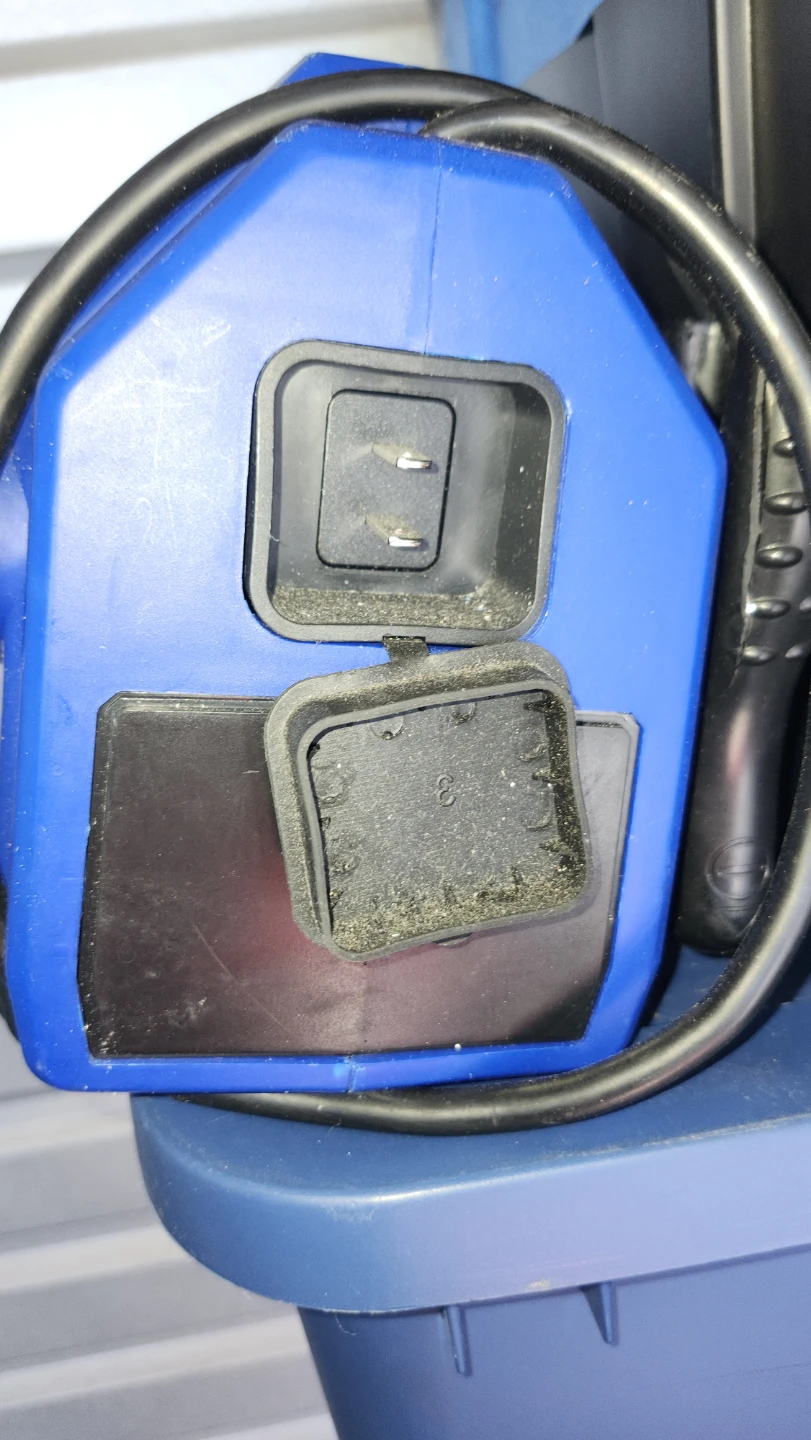 750 Peak Amps Jump Starter
