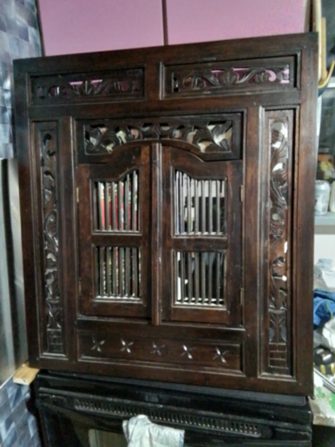 Hand-Carved Solid Wood Mirror with Shutter Doors | Antique - photo 3
