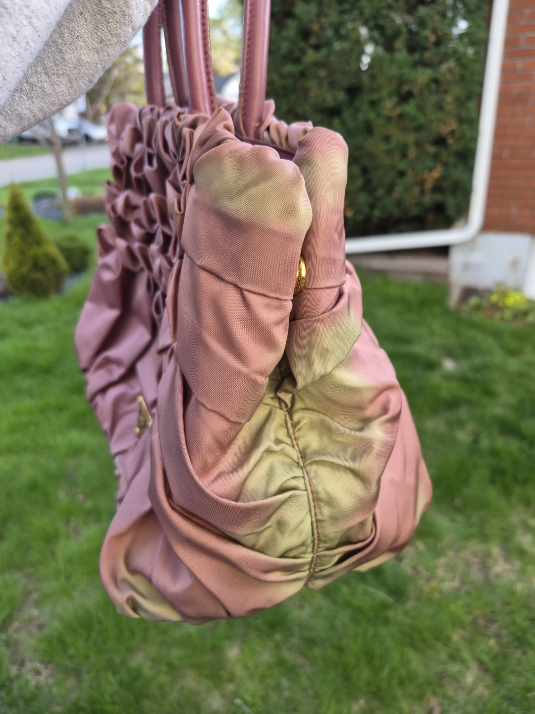 Authentic PRADA Tessuto Gaufre Antico Iridescent Handbag 🌱 - photo 3