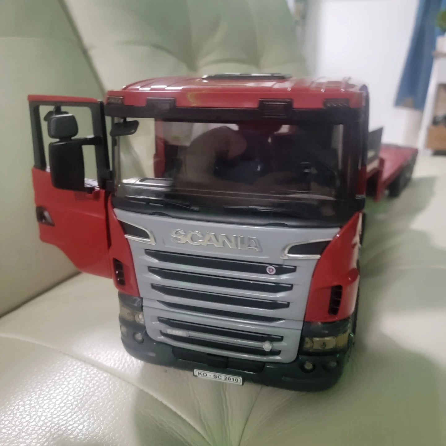 Bruder Scania R-Series Low Loader Truck Toy - photo 2